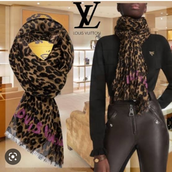 Louis Vuitton Accessories - Louis Vuitton stole
